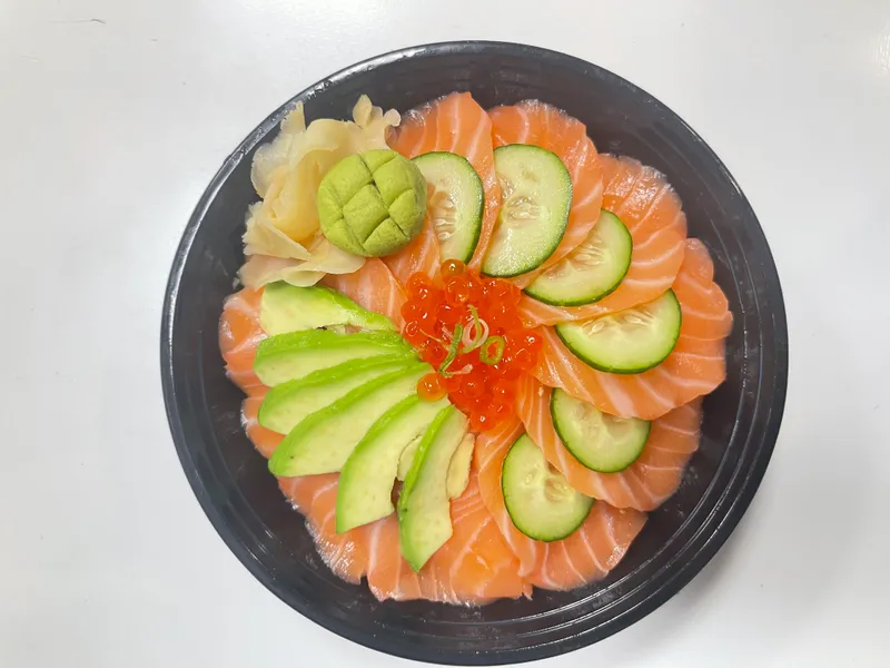 Salmon Oyako Don