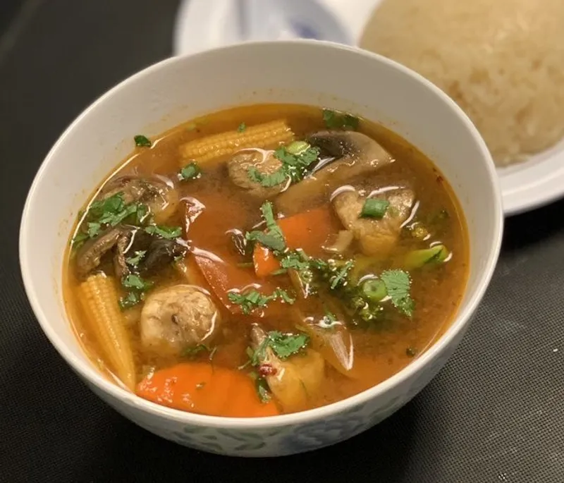 Tom Yom (Hot And Sour Soup)