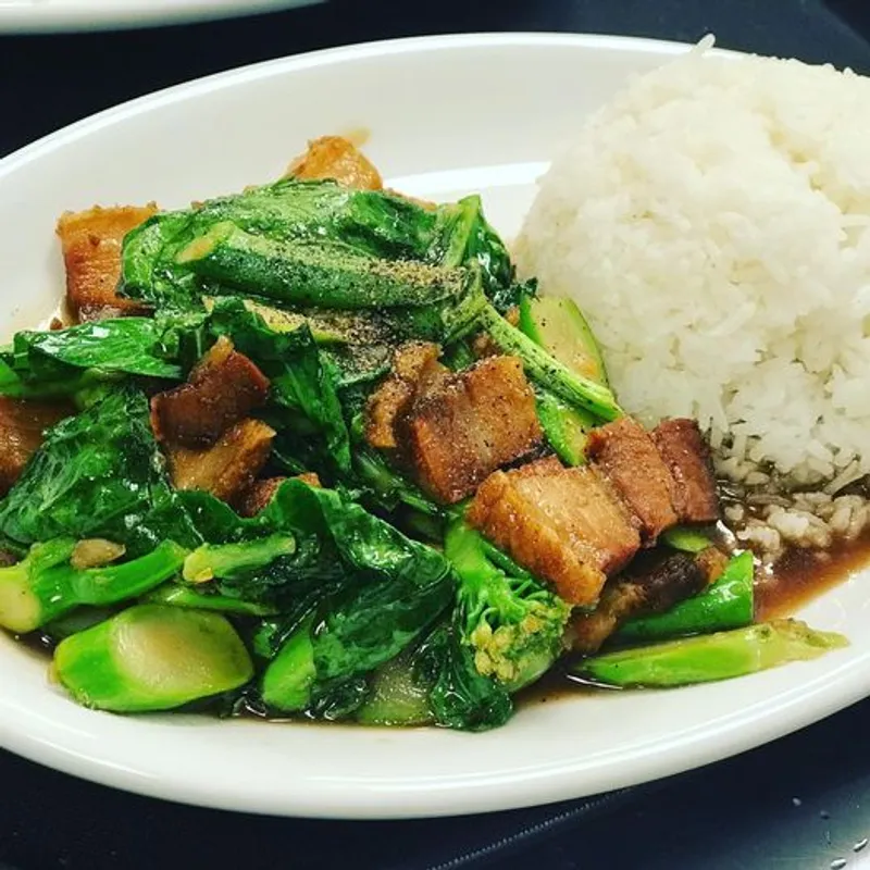 Pan Fried Crispy Pork Belly (Ka Hna Moo Krob)