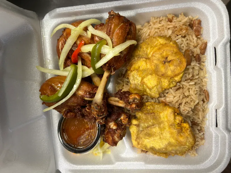 5. Poule Frit/ Fried Chicken