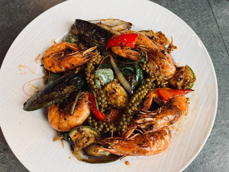 M16.Spicy Kenchai Dish