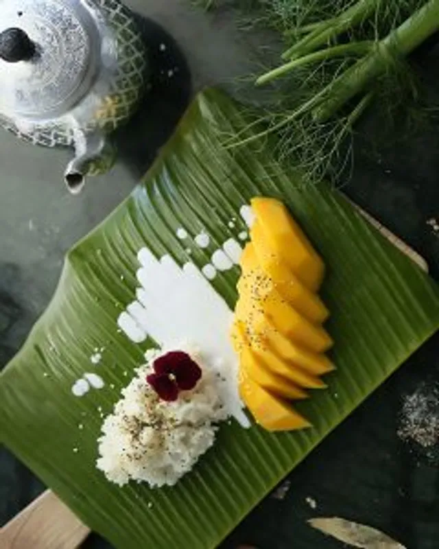 Sticky Rice With Mango