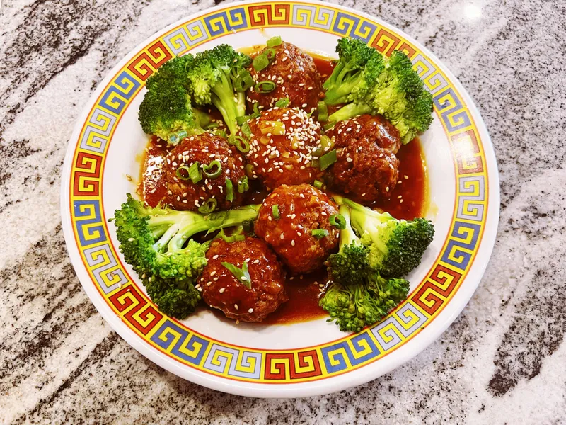 Pork Loin meatballs  紅燒狮子头
