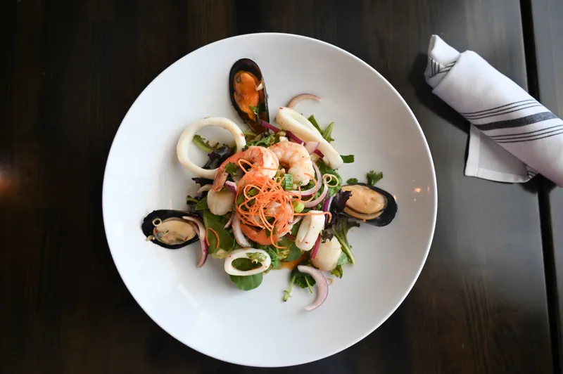 Lemongrass Seafood Salad