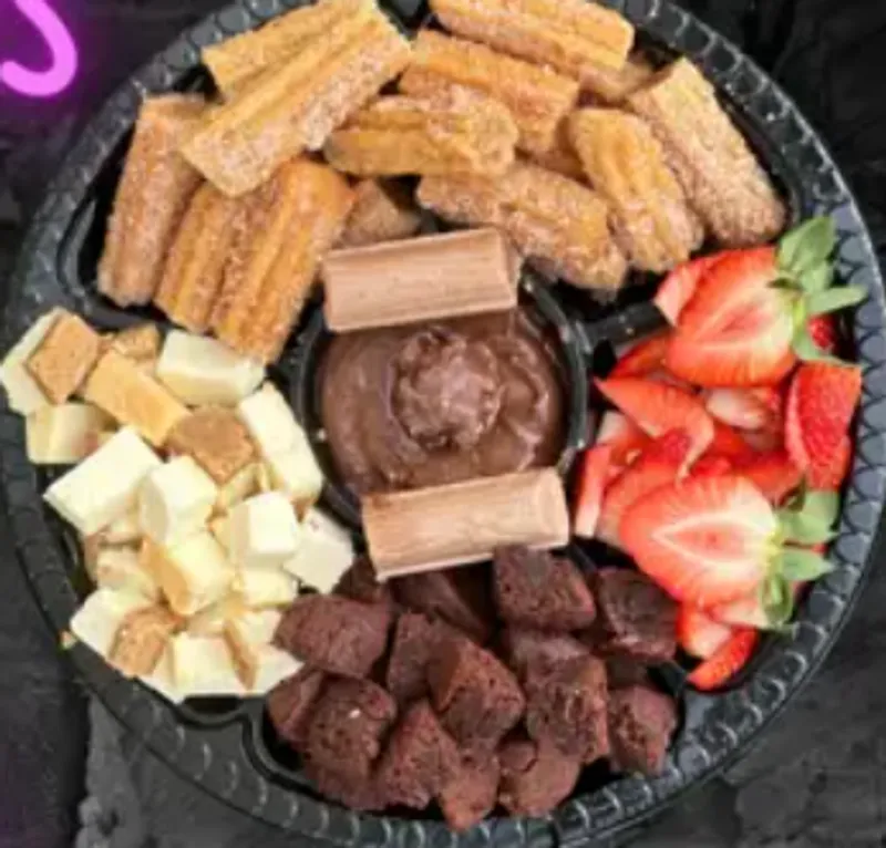 Churro, Brownie, Strawberry, Cheesecake Tray