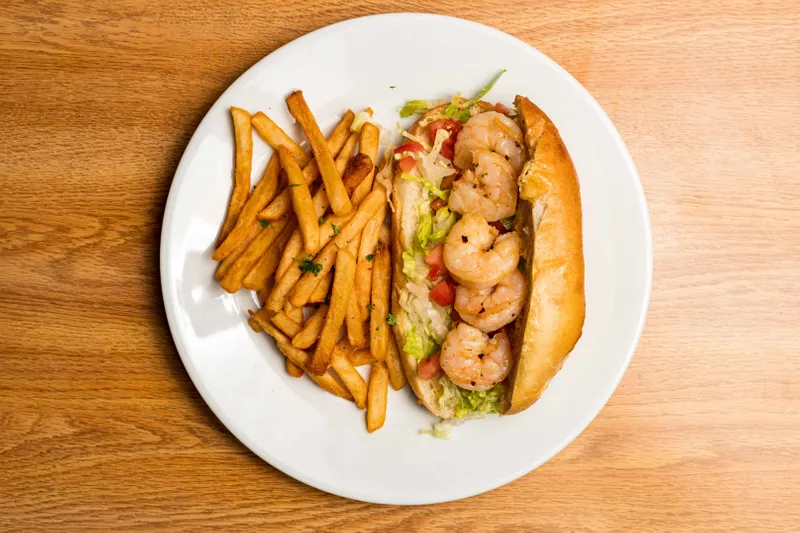 Creole Chicken Po’ Boy With Fries