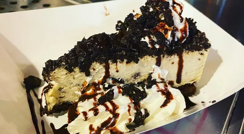 Oreo White Chocolate, Mousse Cake