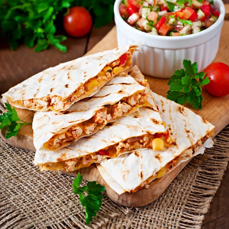 Quesadilla De Fajita De Res O Pollo