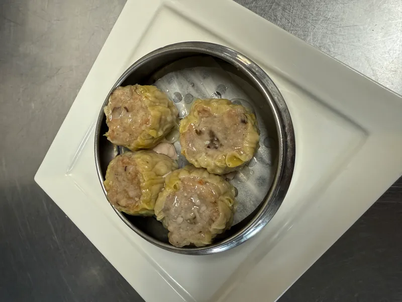 Siu Mai( Steam Pork w Wonton Skin) 4pcs