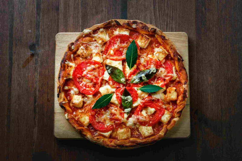 Neapolitan Cheese Slice