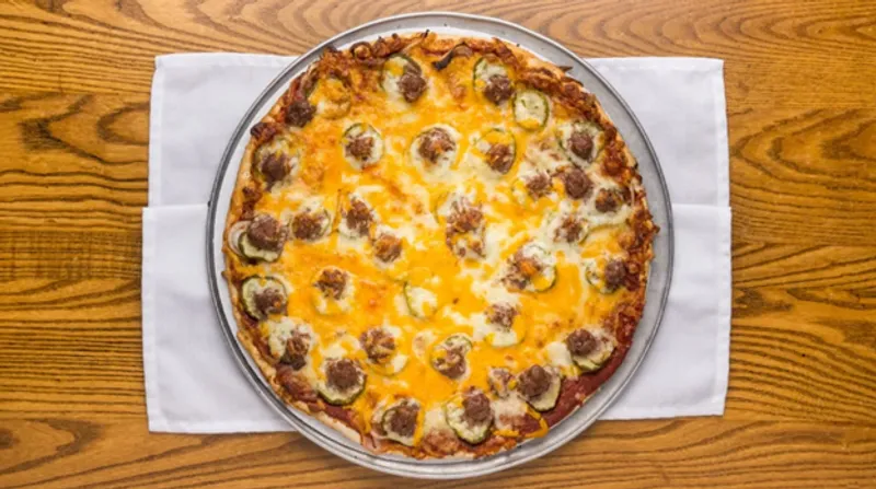 14" Cheeseburger Pizza