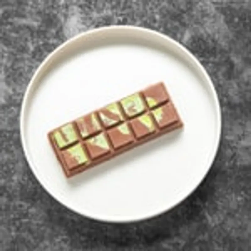 Dubai Kanafeh Chocolate Bar