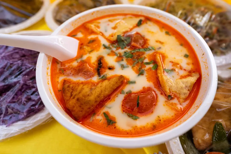 23. Vermicelli (Bun Rieu)