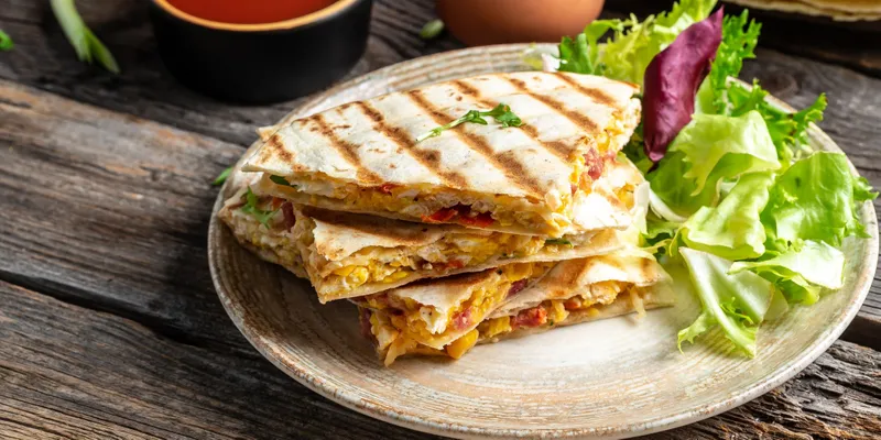 Quesadillas De Fajita Res O Pollo