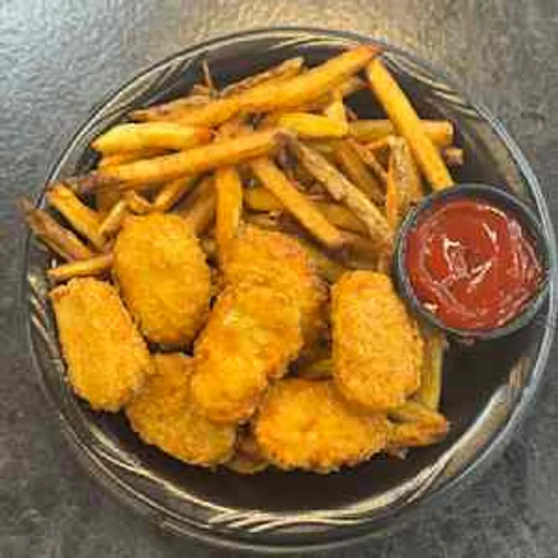 Chicken Nuggets w/ French Fries
