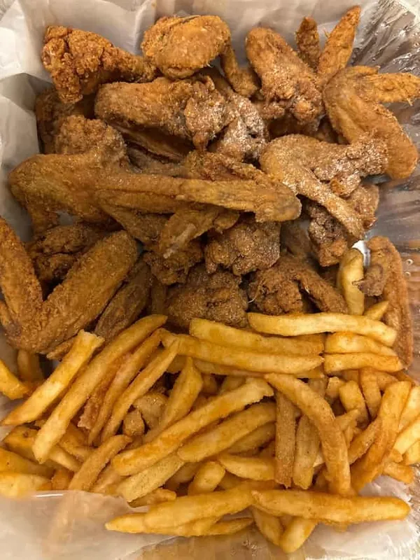 Wings 20 Pcs With Fries
