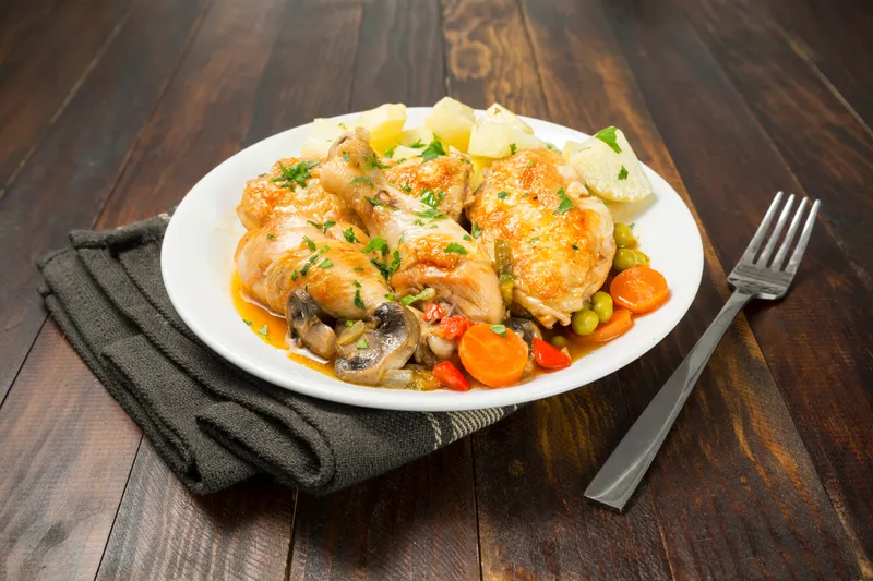 Pollo Guisado
