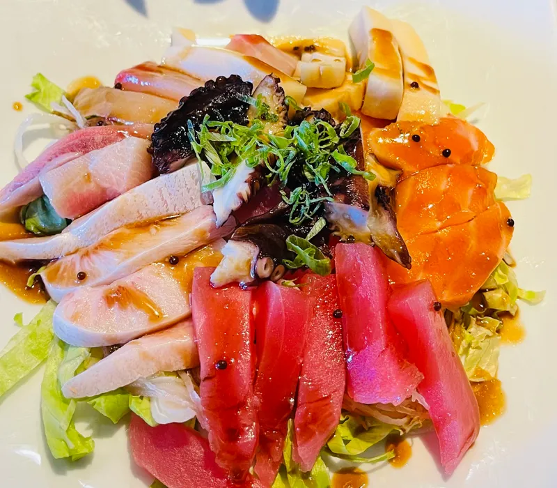 Sashimi Salad