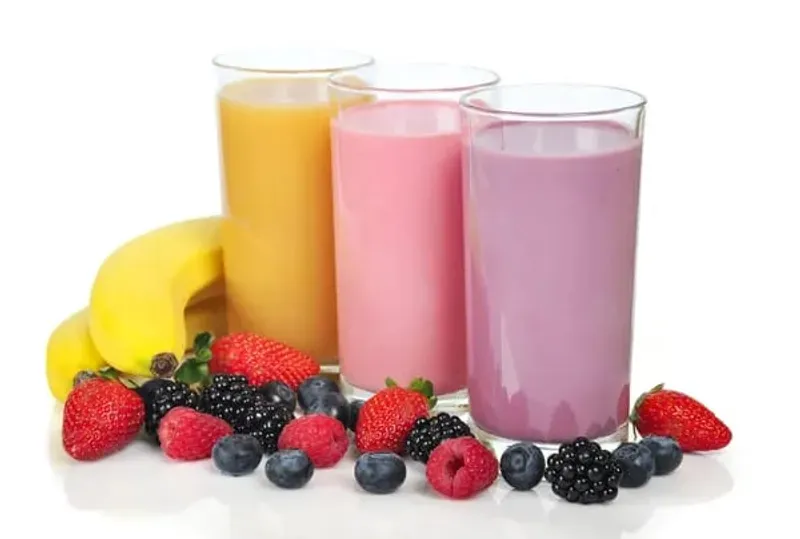Fruit Juice in Season With Milk