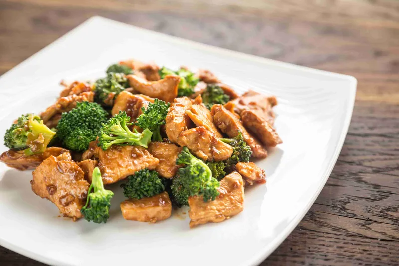 Chicken With Broccoli