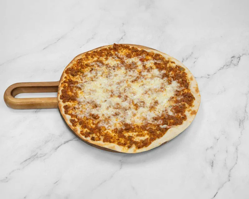 Lahmi Ajeen & Cheese