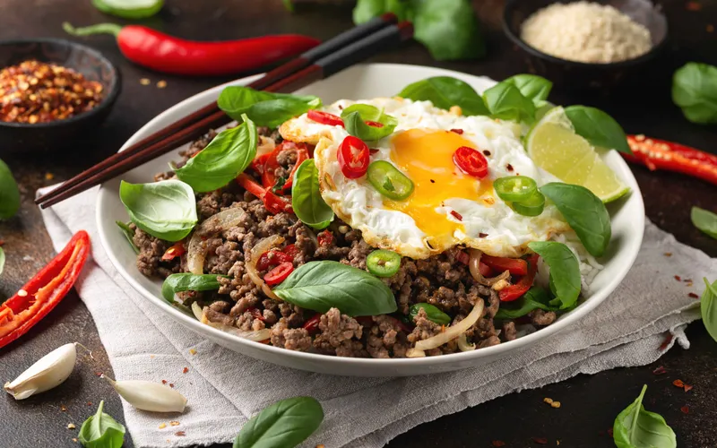 P2. Chicken Pad Thai