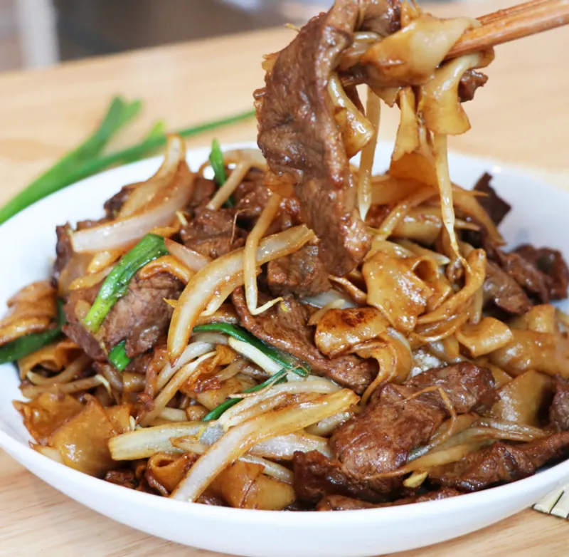 Beef Flat Noodles