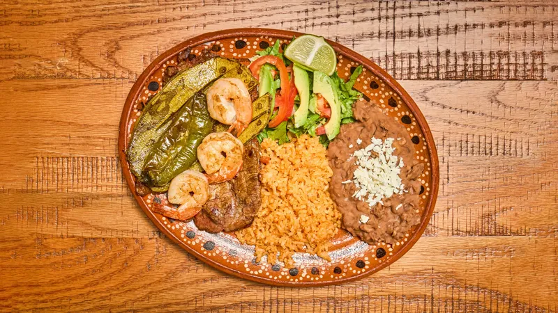 Carne Asada Con Camarones