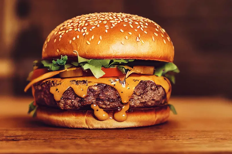 Classic Cheeseburger