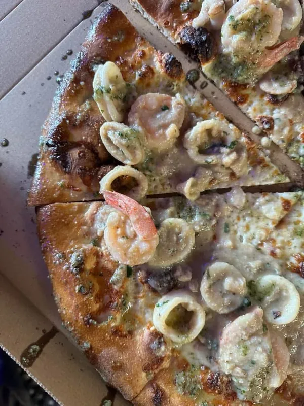 Seafood Alforno Pizza Oreganata