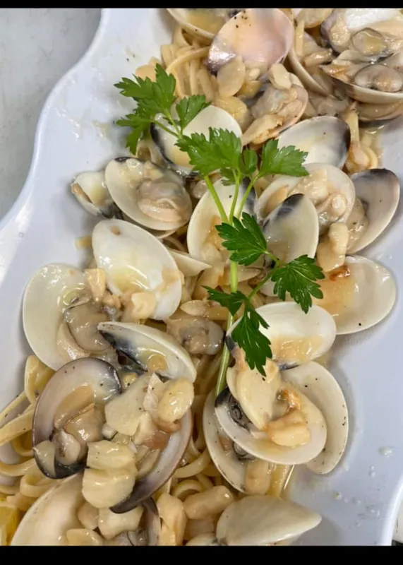 Linguine Clams Sauce
