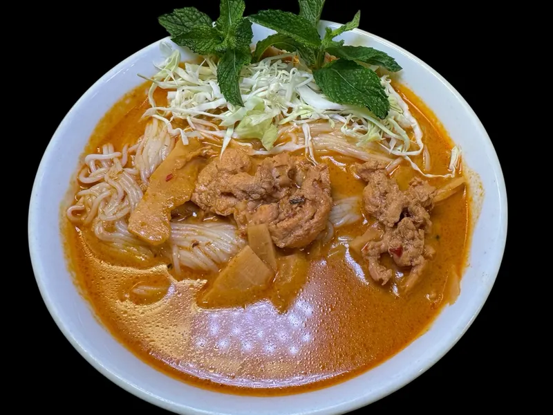 N1. Khao Poon