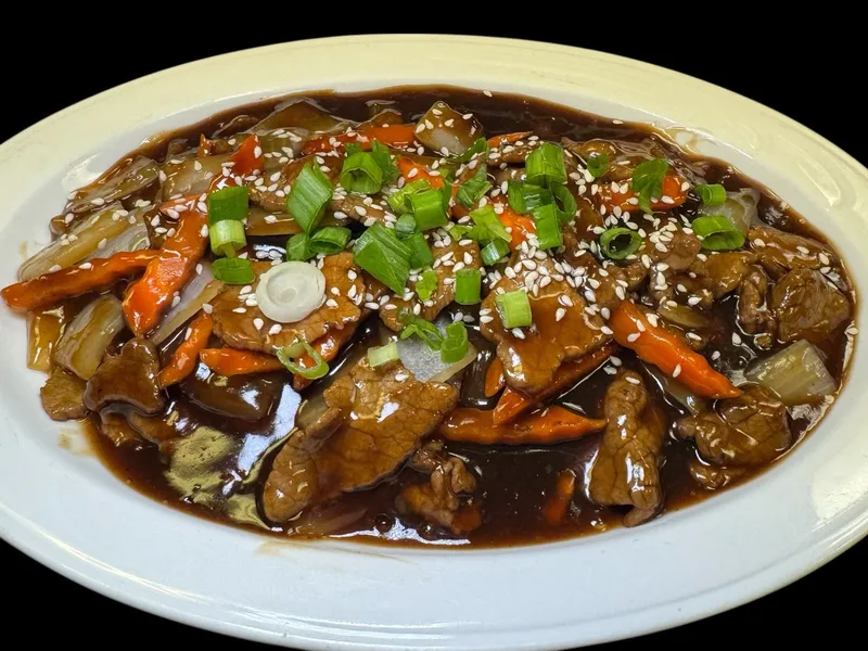 C6. Sesame Beef with white rice
