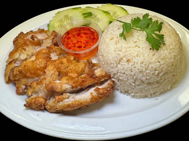 D4. Thai Fried Chicken Rice