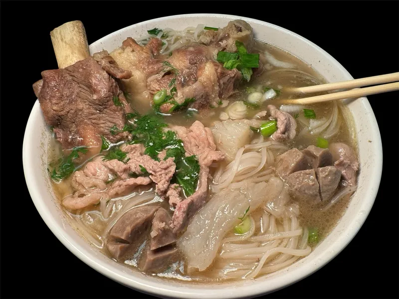 P1. Pho Special Combination