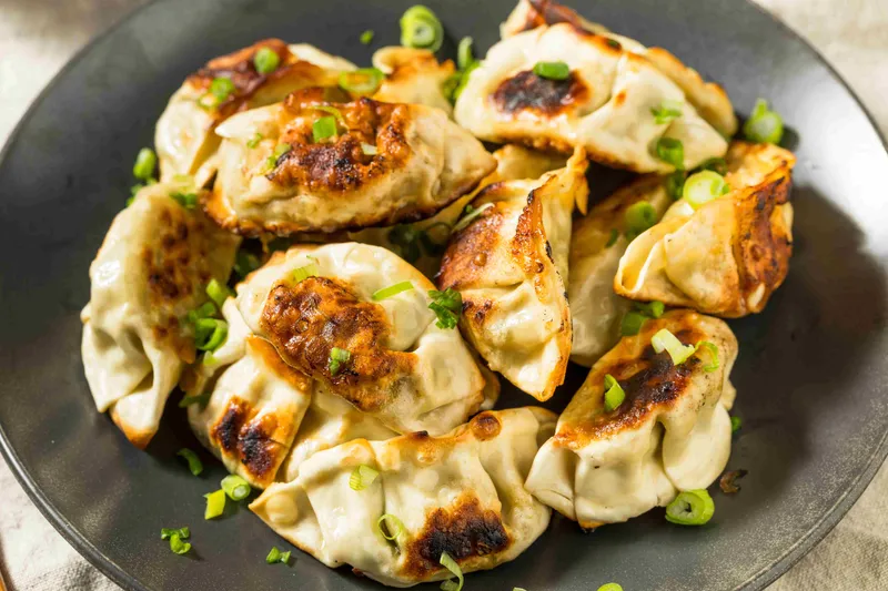 Crispy Pork Potstickers (6 Pieces)