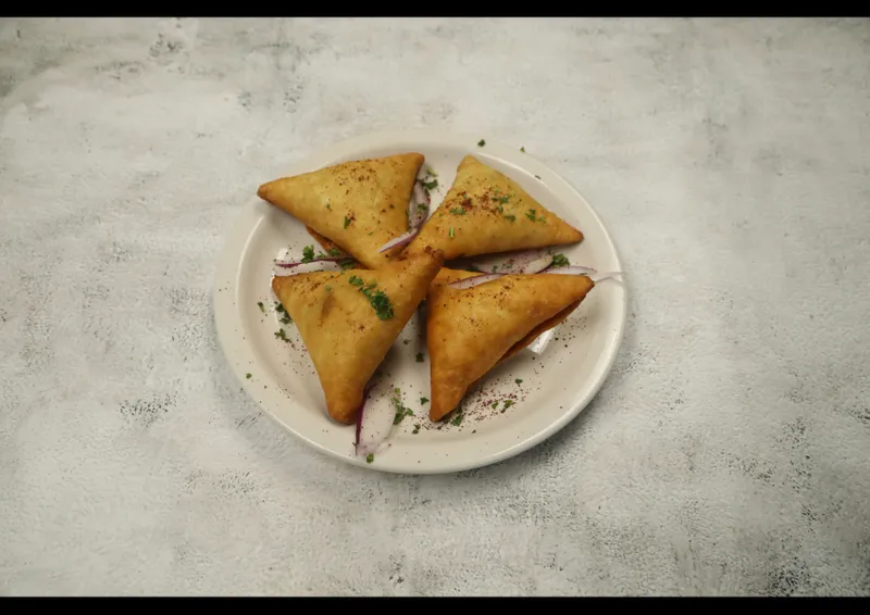 Veggie Samosa (4 Pcs)