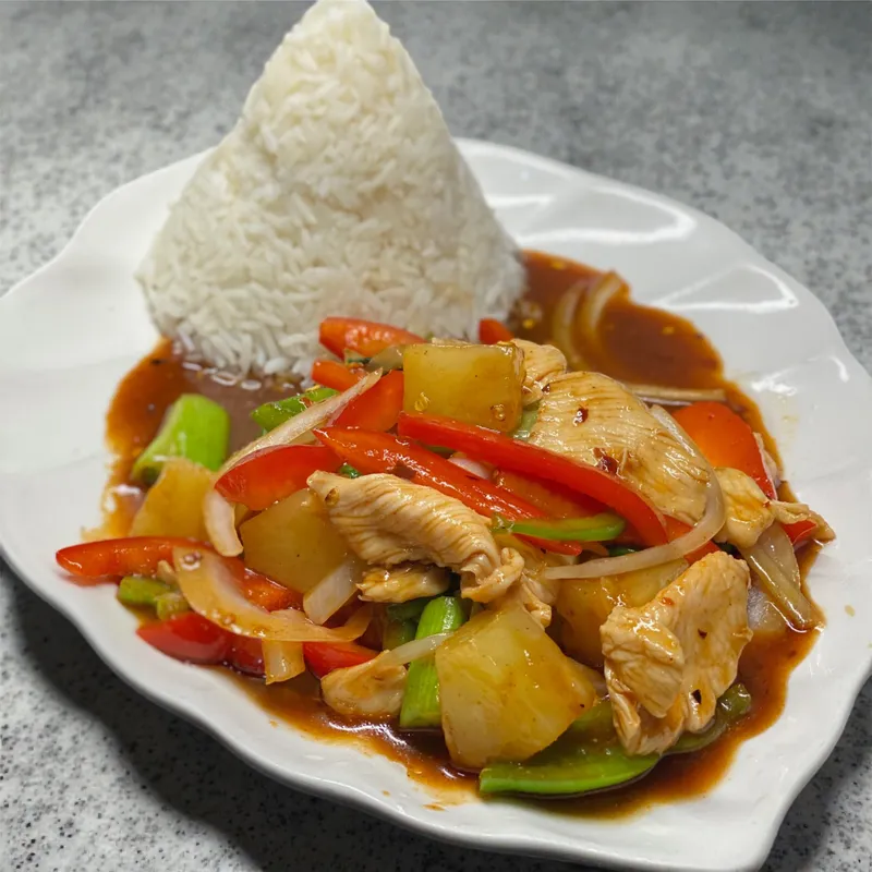 Sweet And Sour Stir Fried (Pad Priew Wanh)
