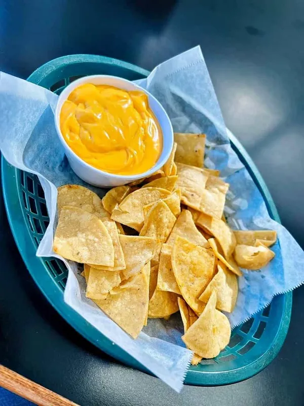 Chips Con Queso