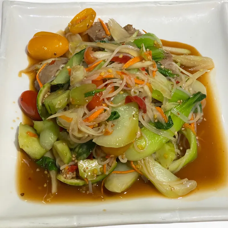 Spicy Mixed Vegetables Salad (Tum Muah)