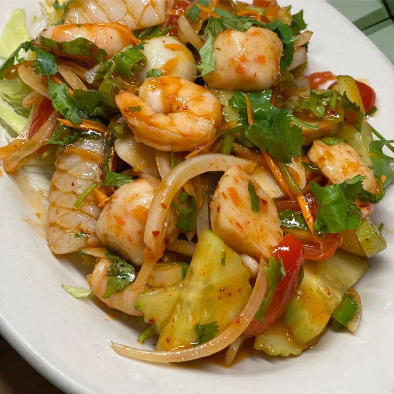 Yum Traditional Salad