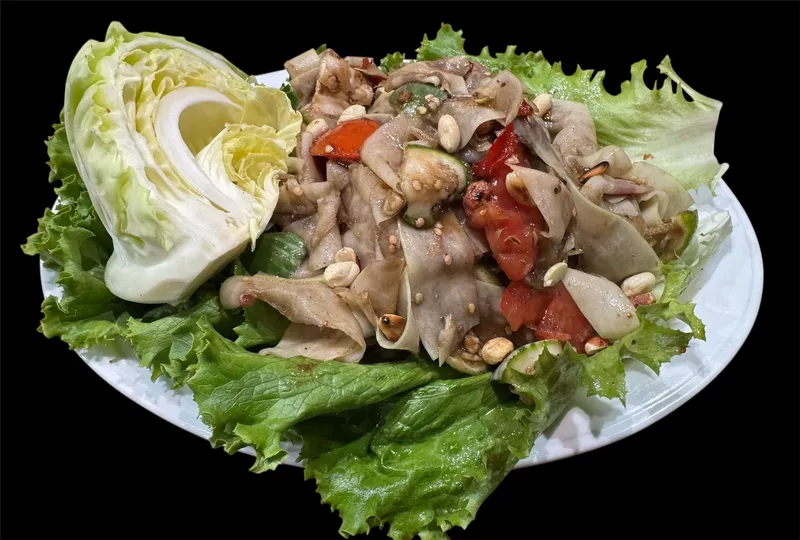 L10. Tum Loua Pha Bang Salad