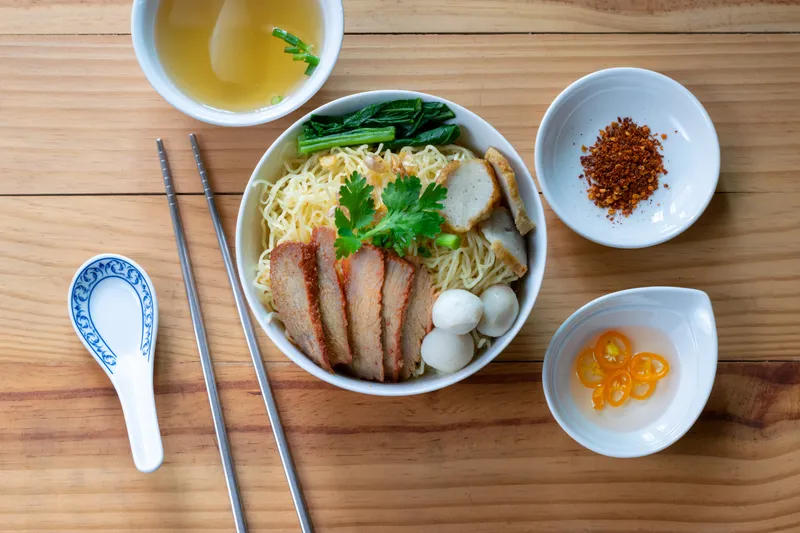 C5. Mì Hoành Thánh – Wonton Egg Noodle Soup