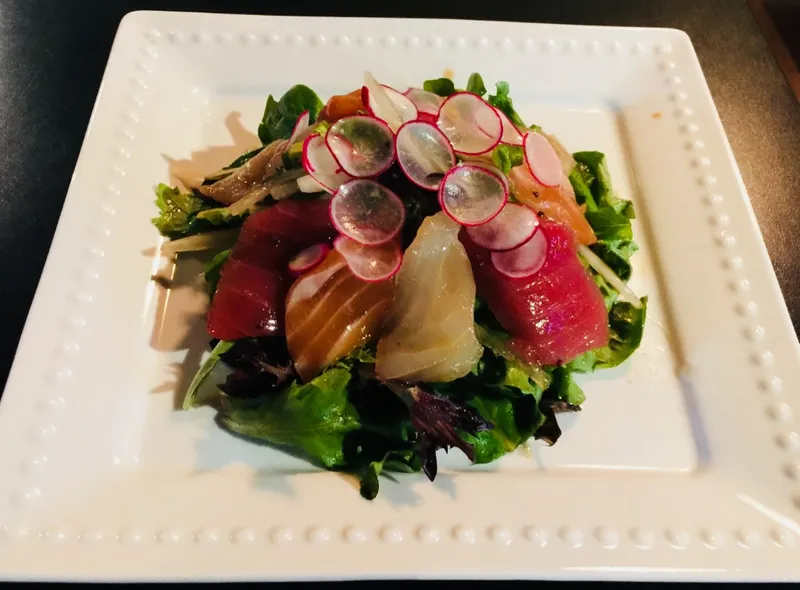 Sashimi Salad