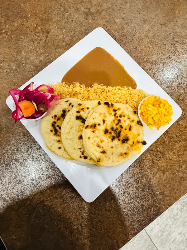 3 Pupusa Plate