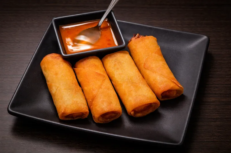 Vegetable Egg Rolls (4)