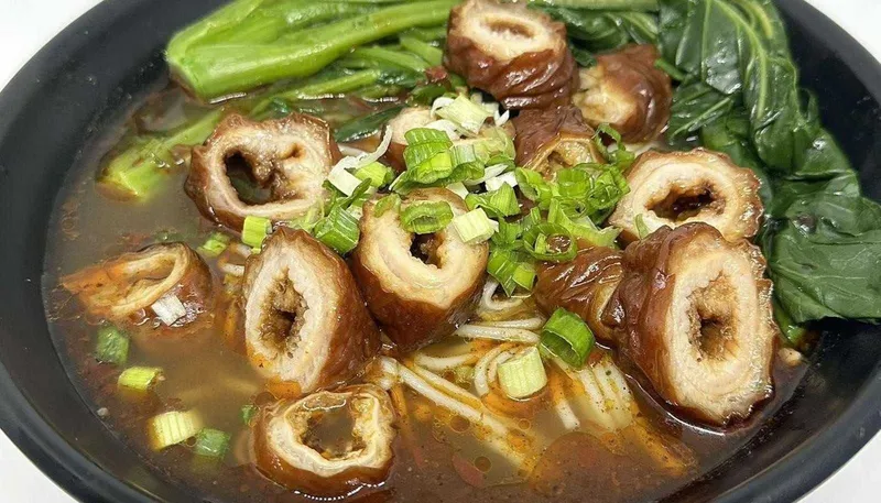 098 Spicy Pork Intestines