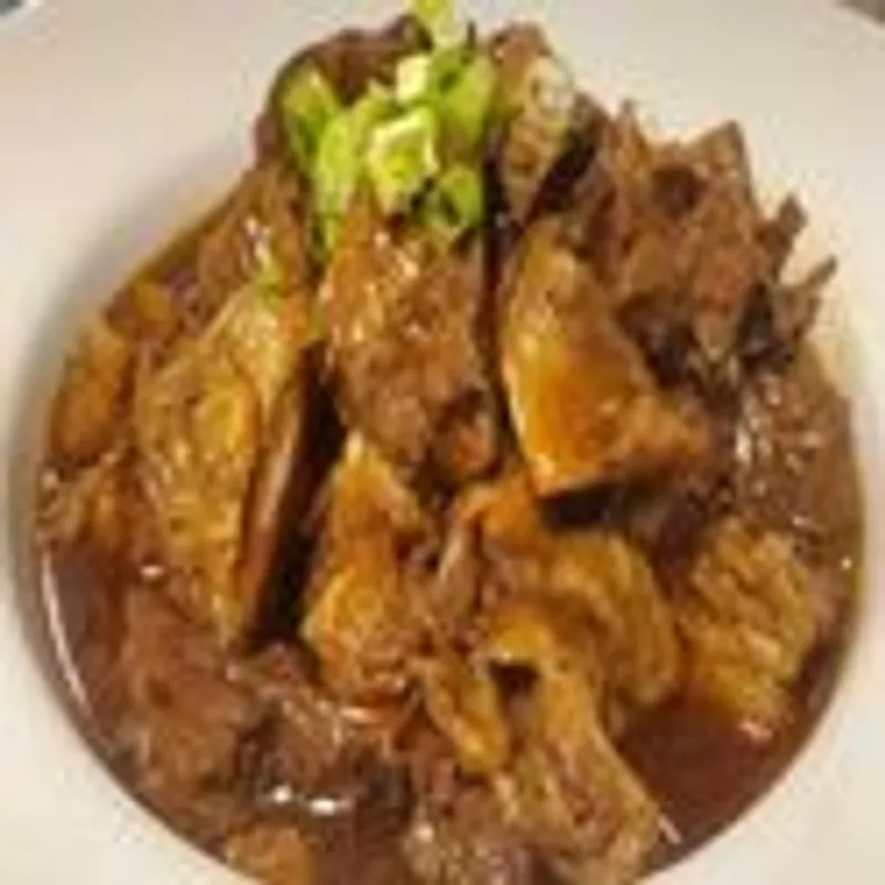 096 Beef Flank Noodle Soup