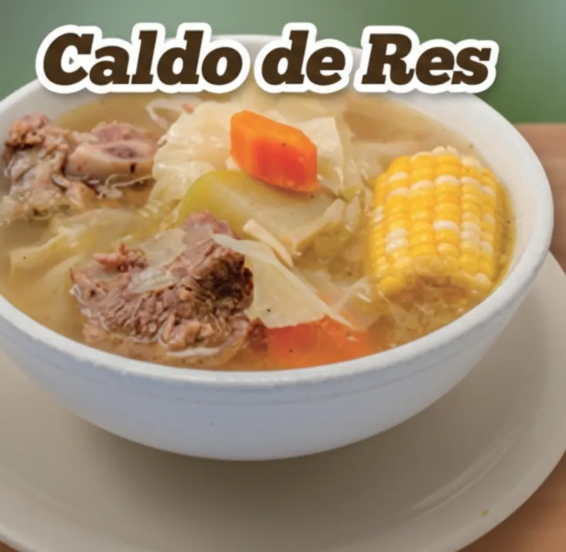 Caldo De Res (Servido Con Arroz)
