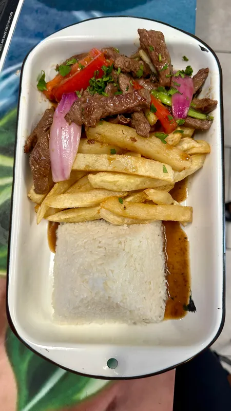 Lomo Saltado